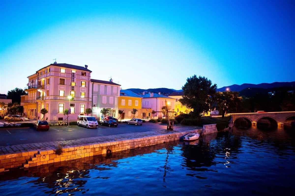 Apartments In Crikvenica 5559 Exterior foto